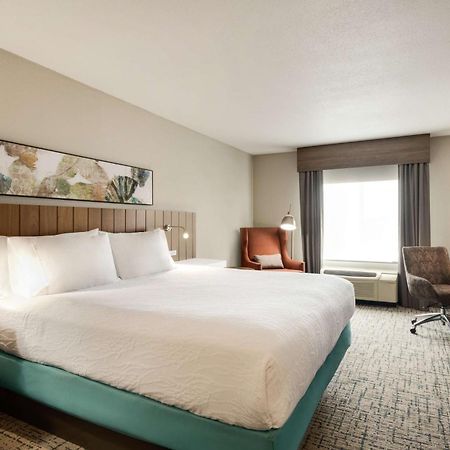 Hilton Garden Inn Dubuque Downtown Екстер'єр фото