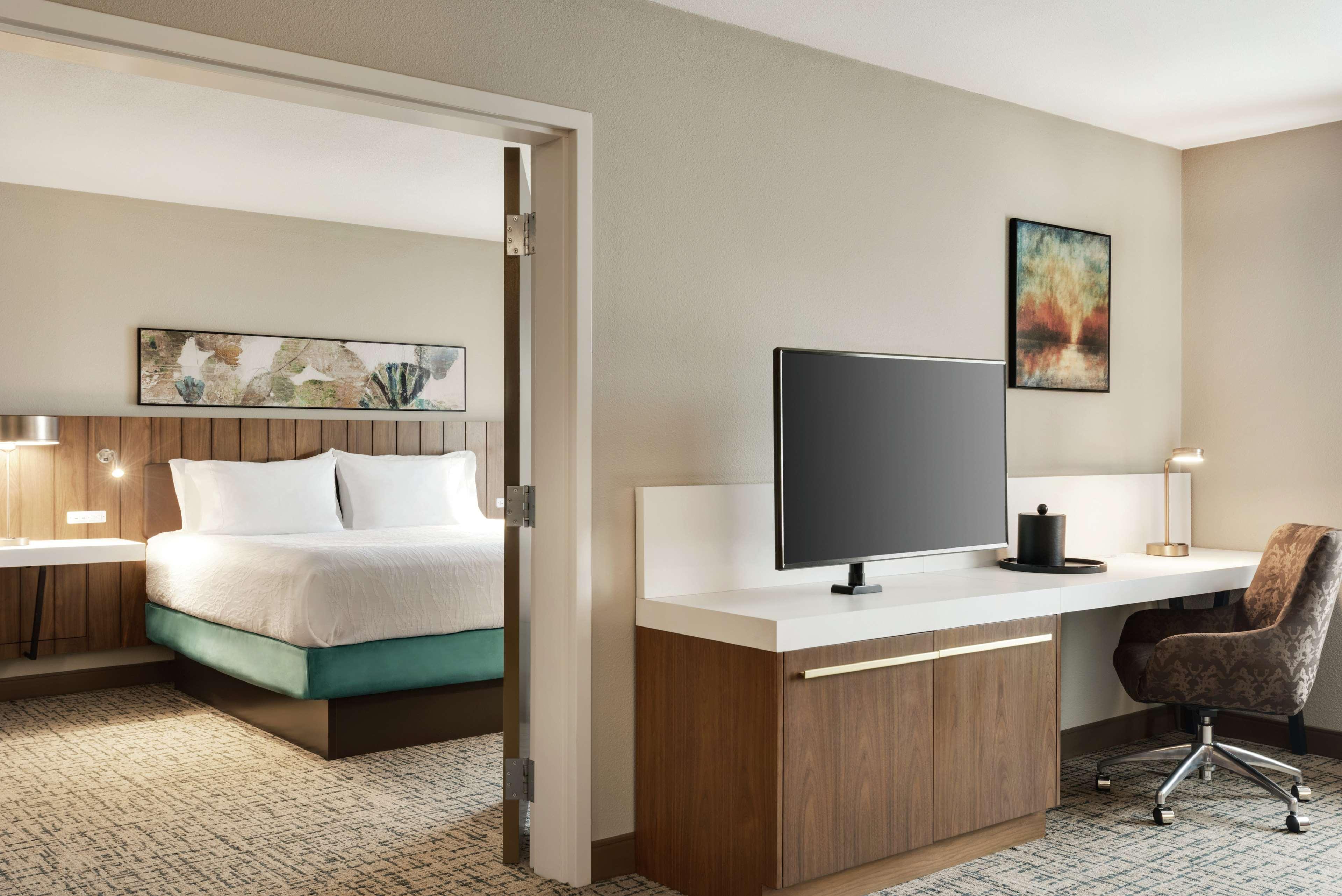 Hilton Garden Inn Dubuque Downtown Екстер'єр фото