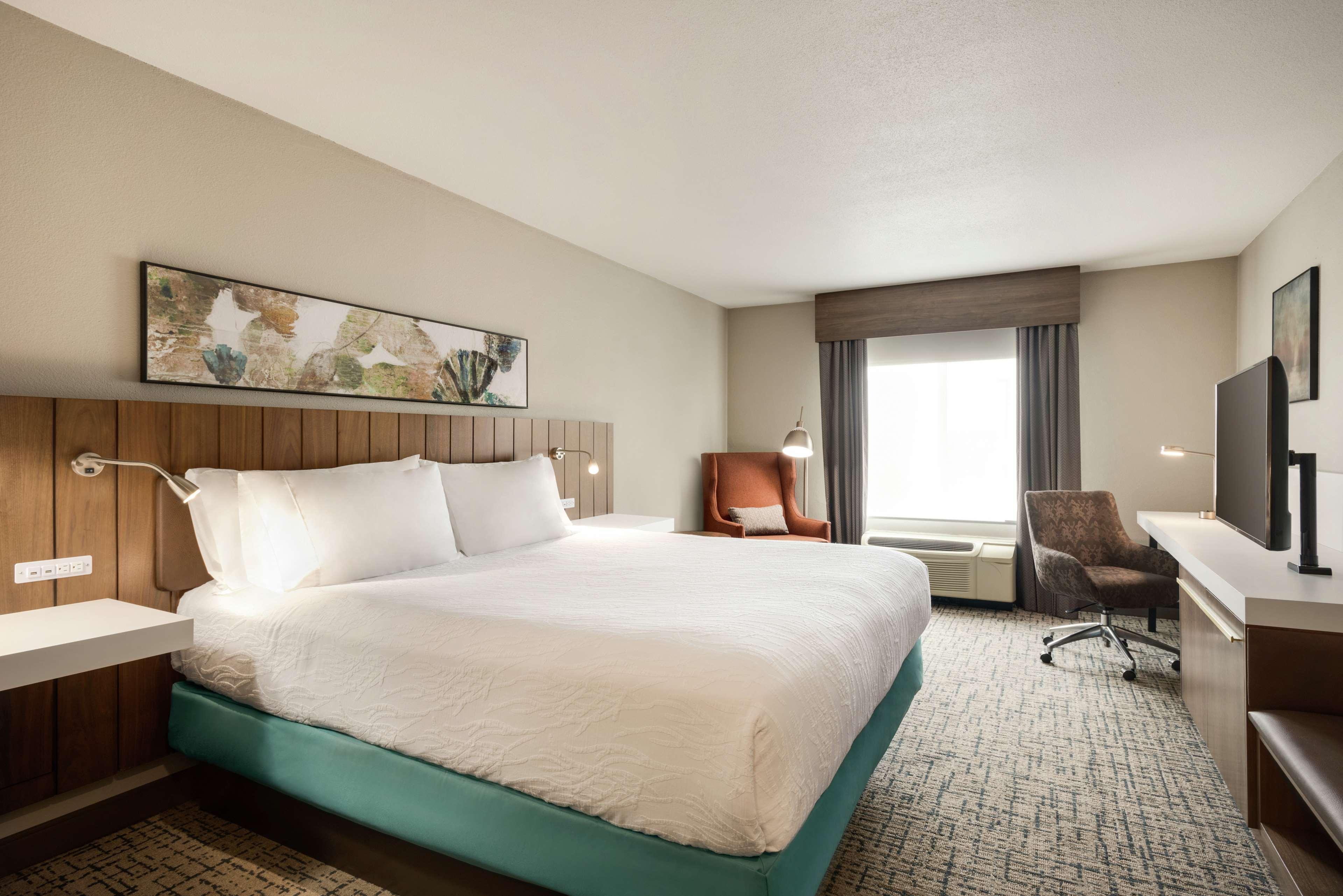 Hilton Garden Inn Dubuque Downtown Екстер'єр фото