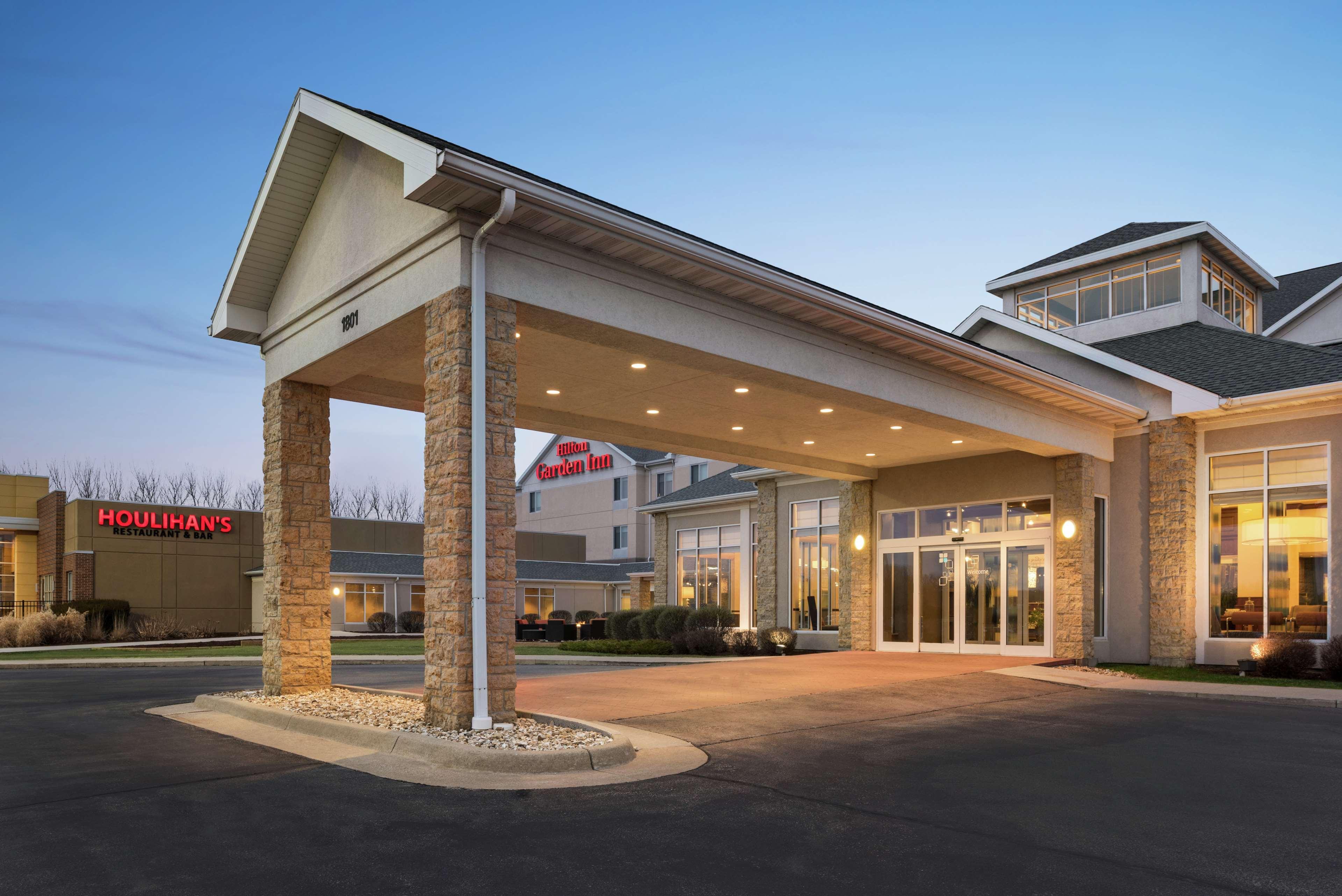 Hilton Garden Inn Dubuque Downtown Екстер'єр фото