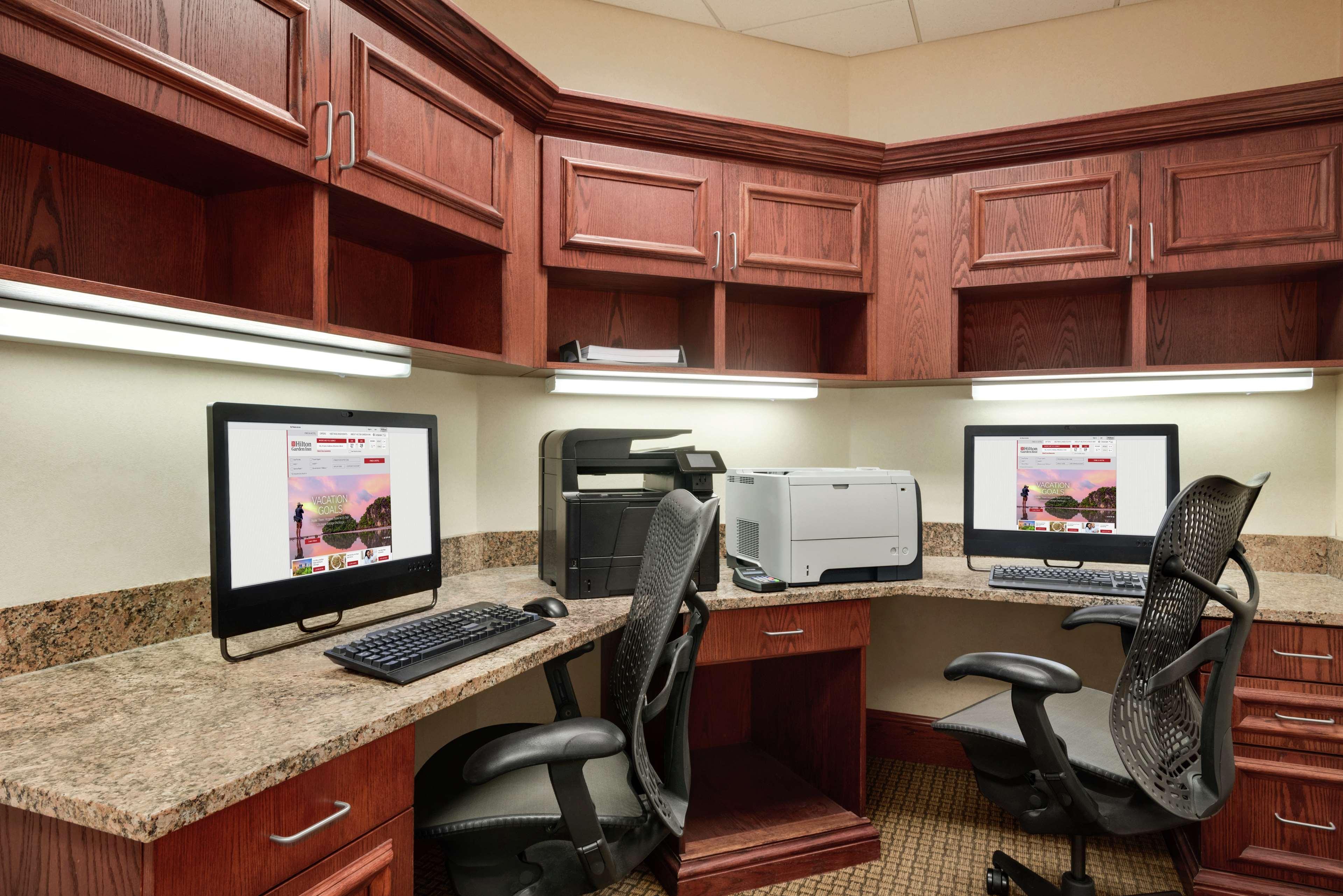 Hilton Garden Inn Dubuque Downtown Екстер'єр фото