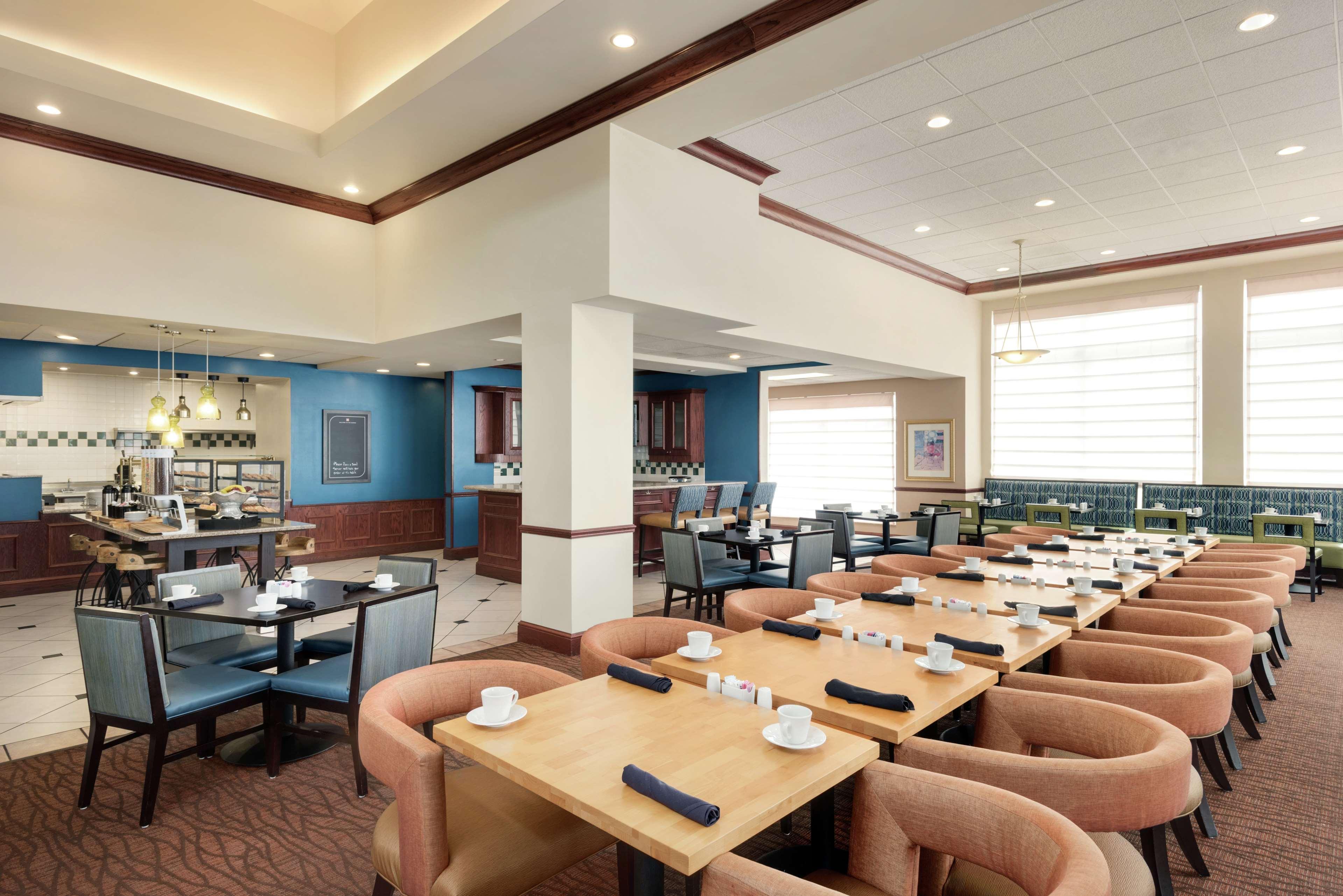 Hilton Garden Inn Dubuque Downtown Екстер'єр фото