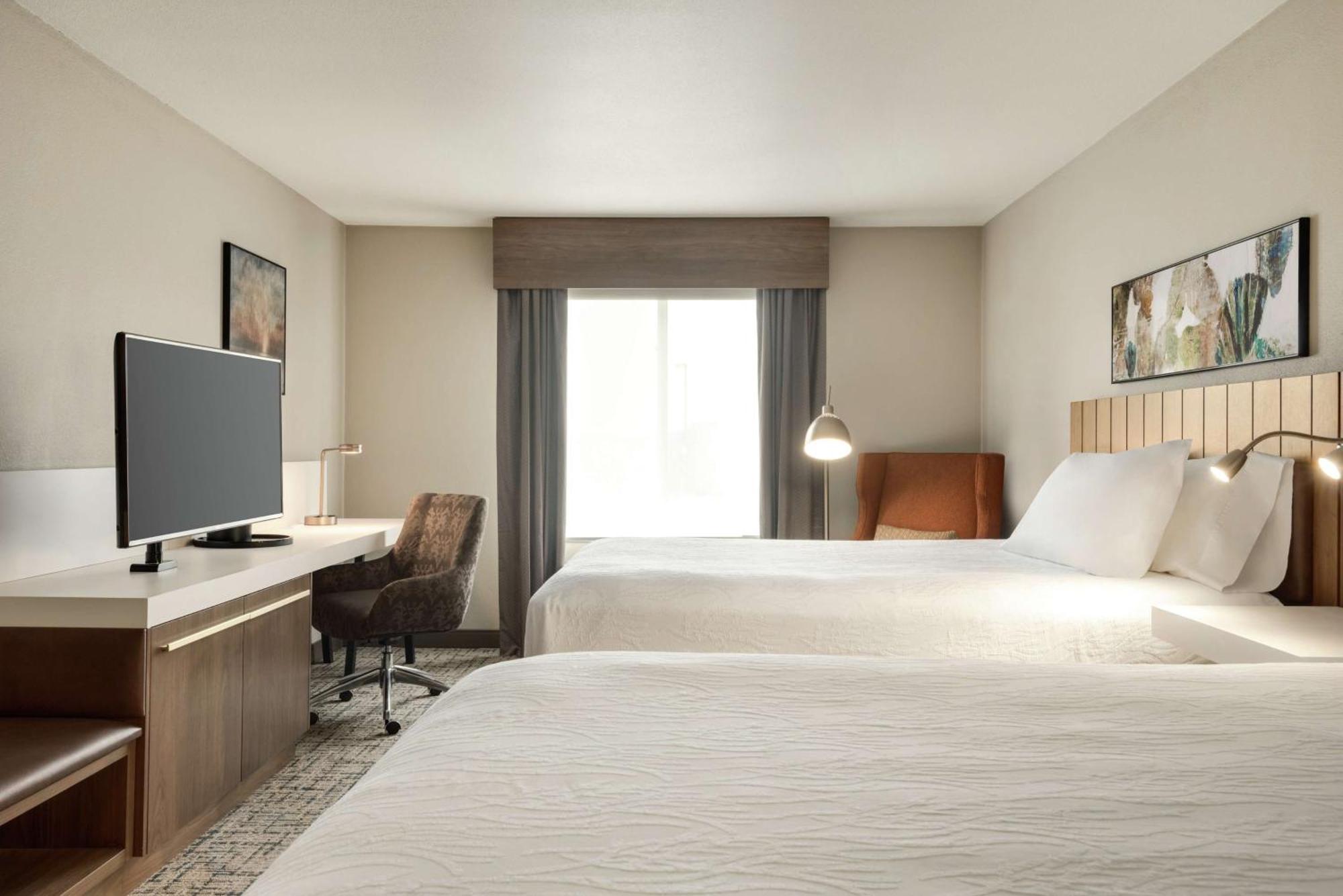 Hilton Garden Inn Dubuque Downtown Екстер'єр фото