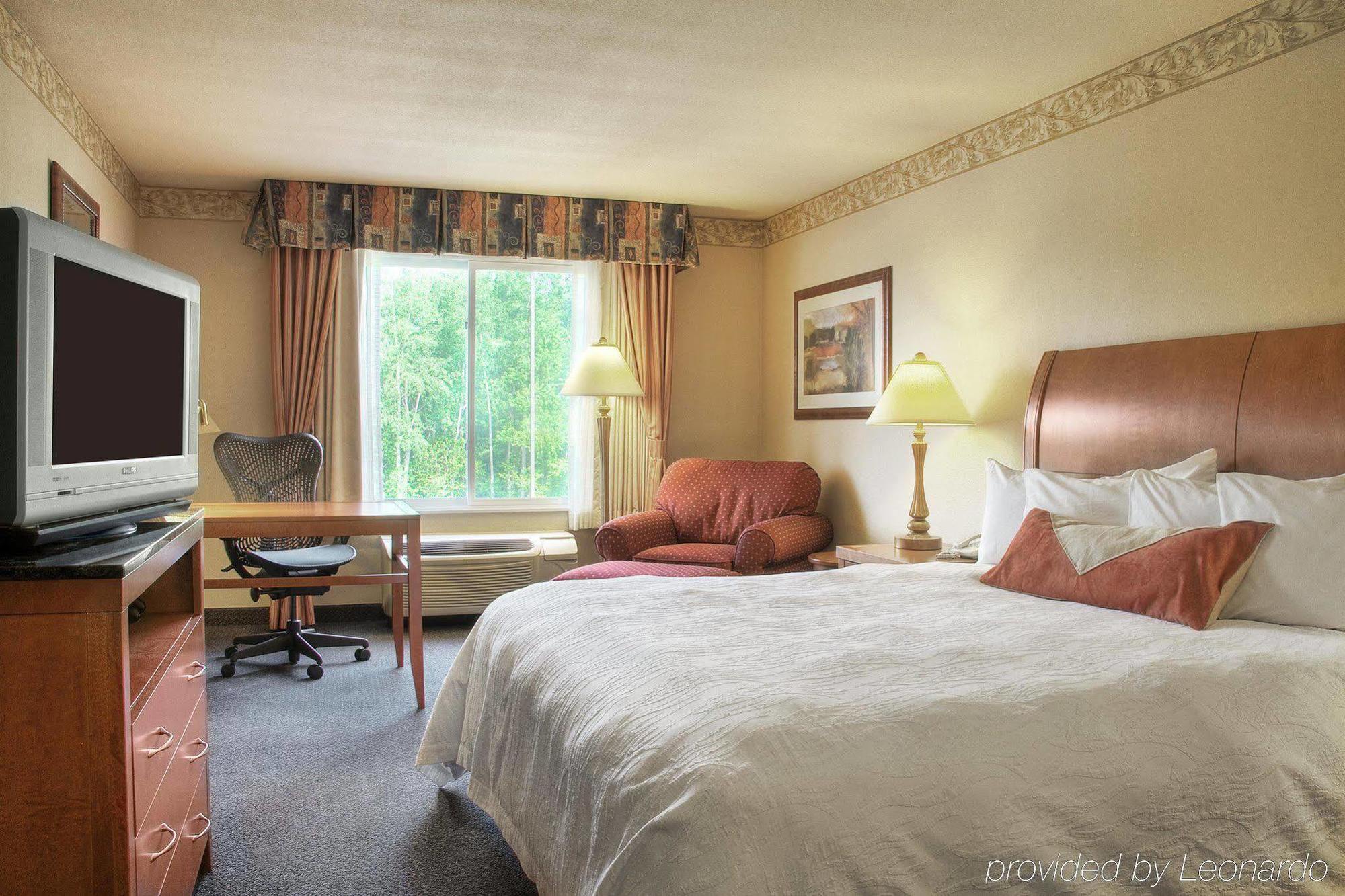 Hilton Garden Inn Dubuque Downtown Номер фото