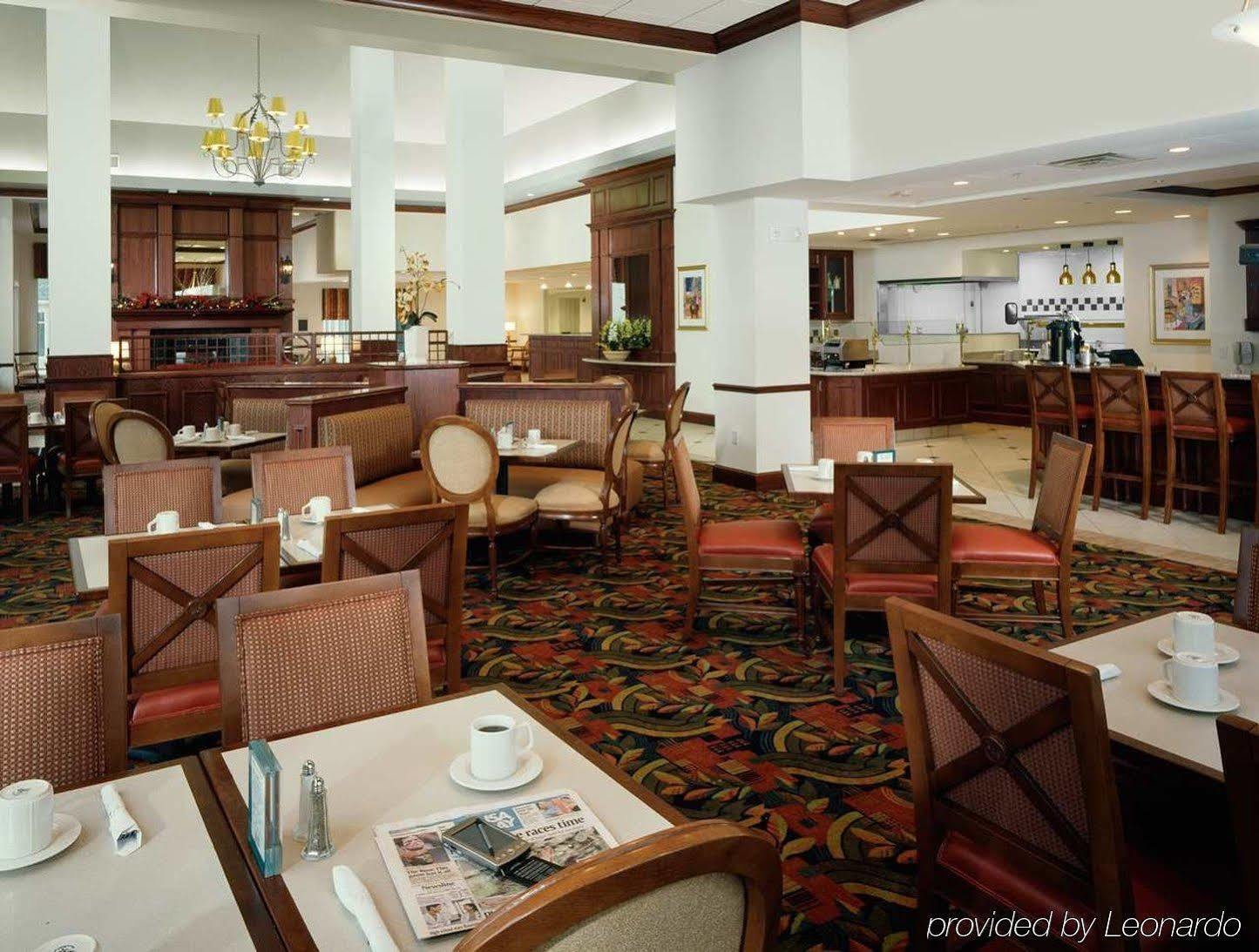 Hilton Garden Inn Dubuque Downtown Екстер'єр фото
